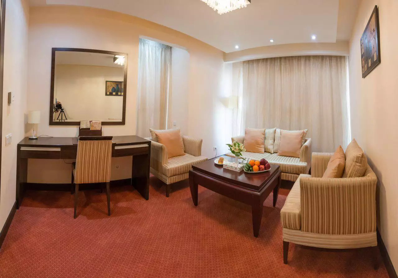 Alibaba https://cdn.alibaba.ir/ostorage/hotel-accommodation-images/696752ce46ae9d8e6fb49a19_سوئیت جونیور.webp